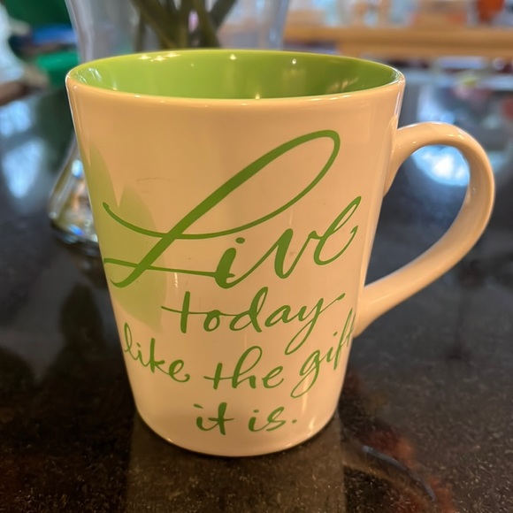 Hallmark Coffee Mug Cup "Live Life Today Like the Gift it is" - Picture 1 of 7